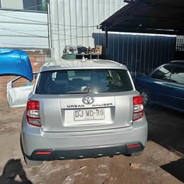 Toyota Urban Cruiser 2012