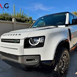 Land Rover Defender 2023
