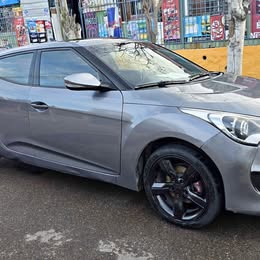 Hyundai Veloster 2013