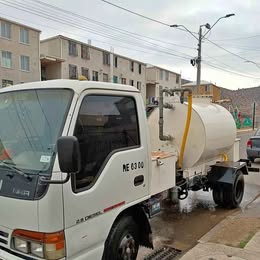 1998 Isuzu nkr