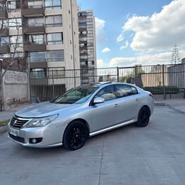 Renault Latitude 2011