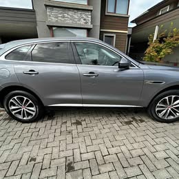 Jaguar F Pace 2023