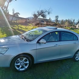 Geely Emgrand 2012