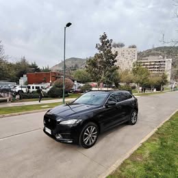 Jaguar F Pace 2017