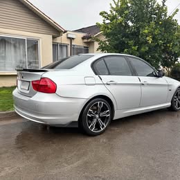 2011 BMW Series 3 2011 usado