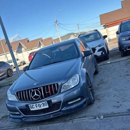 Mercedes Benz C180 2014