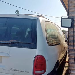 2000 Chrysler caravan