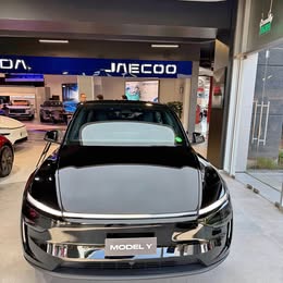 Tesla Model Y 2026