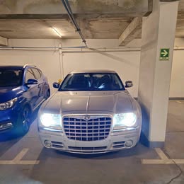 Chrysler 300 2010