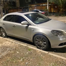 Suzuki Kizashi 2013