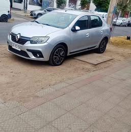 2018 Renault Logan