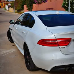 2016 Jaguar xe r-sport