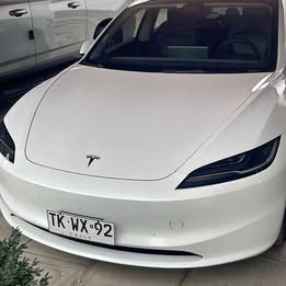 Venta de Tesla model 3 años 2024, 68.000 km